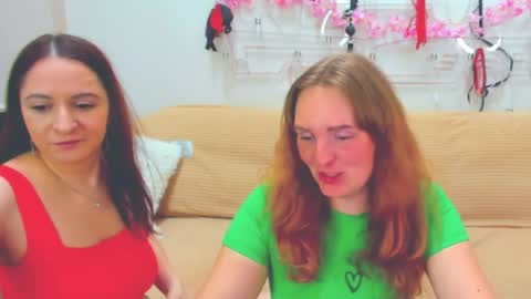 Lili and Bella online show from 4, 4, 2026