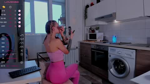 Snapshot of magiclovexo chatting on 4, 2, 2025 MagicLove online show from 4, 2, 2025