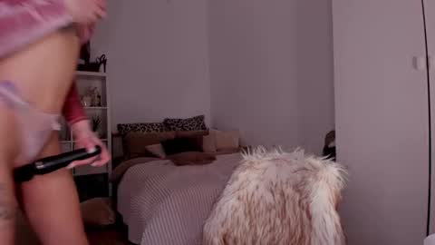 Snapshot of magiclovexo chatting on 17, 2, 2025 MagicLove online show from 17, 2, 2025