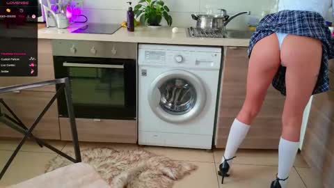 Snapshot of magiclovexo chatting on 1, 10, 2025 MagicLove online show from 1, 10, 2025