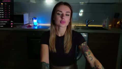 Snapshot of magiclovexo chatting on 30, 10, 2025 MagicLove online show from 30, 10, 2025