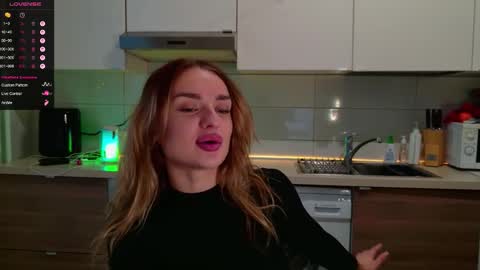 Snapshot of magiclovexo chatting on 21, 11, 2025 MagicLove online show from 21, 11, 2025