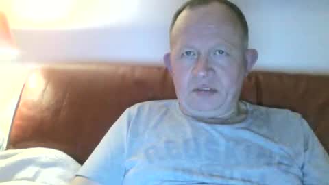Snapshot of magicman250 chatting on 3, 6, 2026 magicman250 online show from 3, 6, 2026