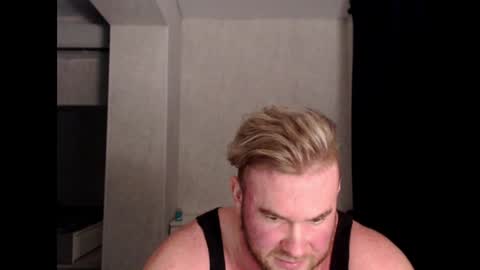 Snapshot of magicmax2017 chatting on 17, 2, 2025 magicmax2017 online show from 17, 2, 2025