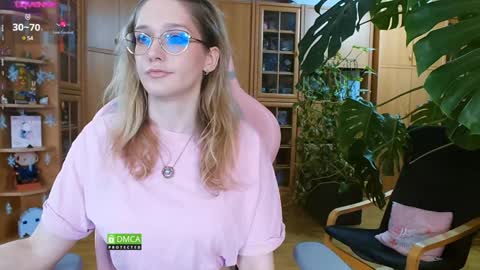 Snapshot of magicstylex chatting on 13, 1, 2025 Nicole online show from 13, 1, 2025