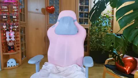 Snapshot of magicstylex chatting on 14, 2, 2025 Nicole online show from 14, 2, 2025