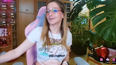 Snapshot of magicstylex chatting on 16, 2, 2025 Nicole online show from 16, 2, 2025