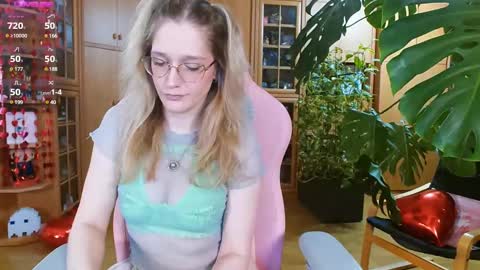 Snapshot of magicstylex chatting on 16, 2, 2025 Nicole online show from 16, 2, 2025