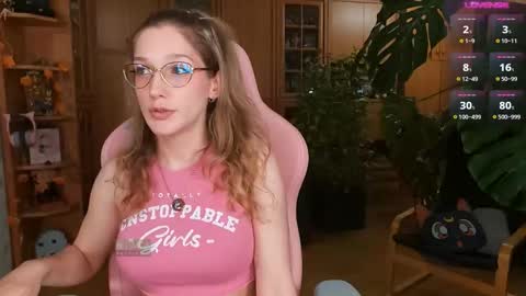 Snapshot of magicstylex chatting on 8, 10, 2025 Nicole online show from 8, 10, 2025