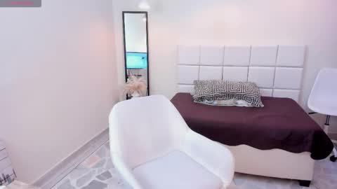 Venus online show from 6, 11, 2025