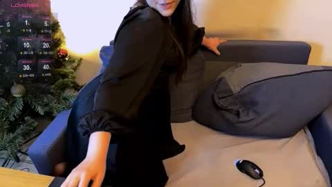 Jade online show from 11, 2, 2026