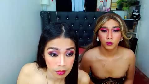 Snapshot of magnificenttranny chatting on 16, 11, 2025 BELLA AND HANA online show from 16, 11, 2025