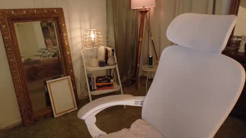 Snapshot of magnolia_jane chatting on 9, 10, 2025 Magnolia Maggie Maggie Jane online show from 9, 10, 2025