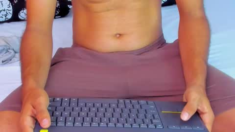 Magnus Alejo online show from 25, 11, 2025