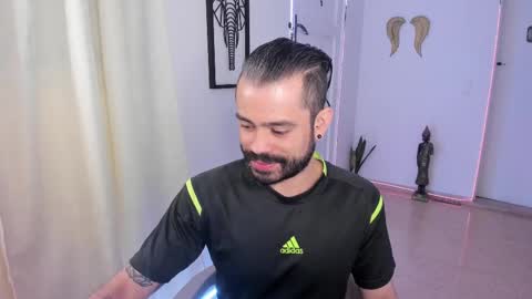 Snapshot of magnus_king chatting on 14, 2, 2025 online show from 14, 2, 2025