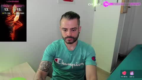 Snapshot of magnus_king chatting on 28, 10, 2025 online show from 28, 10, 2025