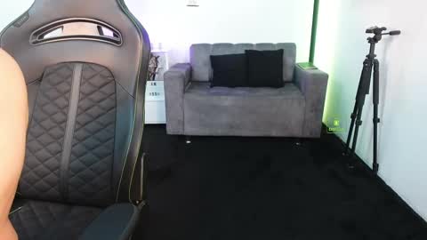 If you want me to use the Lovense please let me know  --    online show from 11, 1, 2026