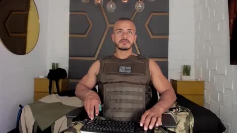 Snapshot of magnusclark chatting on 12, 9, 2025 Magnusclark online show from 12, 9, 2025