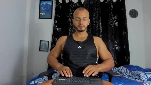 Snapshot of magnusclark chatting on 27, 10, 2025 Magnusclark online show from 27, 10, 2025