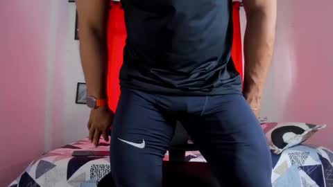 Snapshot of magnusclark chatting on 6, 11, 2025 Magnusclark online show from 6, 11, 2025