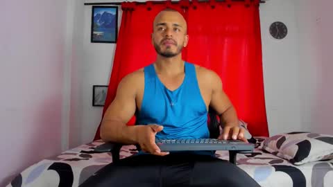 Snapshot of magnusclark chatting on 12, 11, 2025 Magnusclark online show from 12, 11, 2025