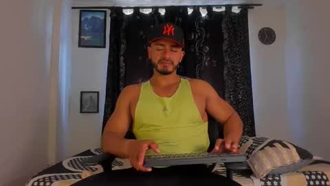 Snapshot of magnusclark chatting on 1, 12, 2025 Magnusclark online show from 1, 12, 2025