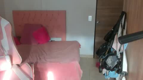 mahia_frizzy online show from 28, 10, 2025