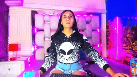mahiara hot online show from 11, 5, 2026