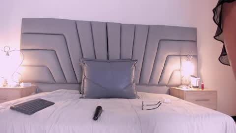 maia_520 online show from 10, 4, 2026