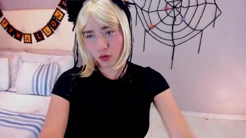 Maia online show from 27, 10, 2025