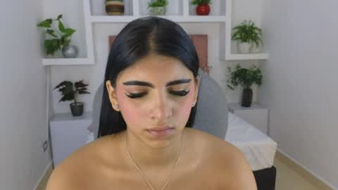 Maiaa Ruiz  online show from 3, 6, 2026