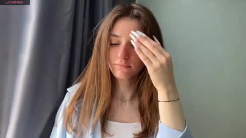 M I A online show from 29, 4, 2026