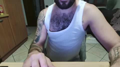 Snapshot of maialinofriuli chatting on 10, 10, 2025 maialinofriuli online show from 10, 10, 2025