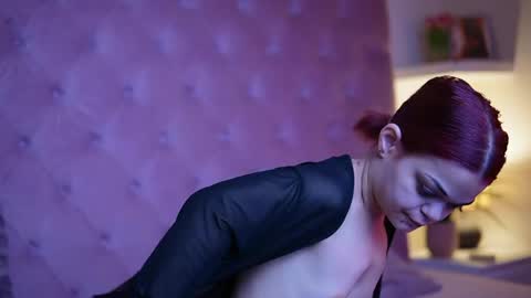  Maia  online show from 31, 3, 2026