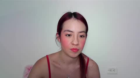 Snapshot of maiarosse_ chatting on 12, 1, 2025 MaiaRosse  online show from 12, 1, 2025