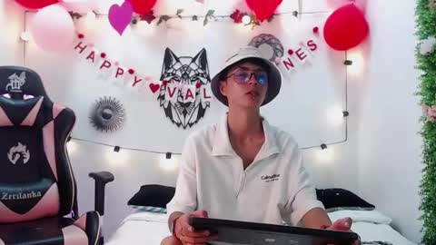 Maiky Cooper online show from 9, 2, 2025