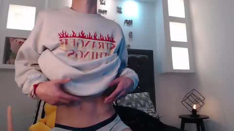 Maiky Cooper online show from 5, 3, 2025