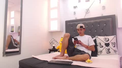 Maiky Cooper online show from 8, 3, 2025