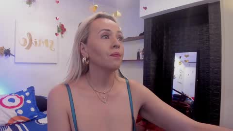 Carolina Barrantes Munera online show from 10, 2, 2025