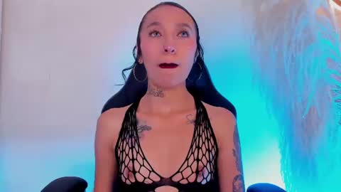 Snapshot of mailynjones_ chatting on 15, 6, 2026 Mailyn online show from 15, 6, 2026