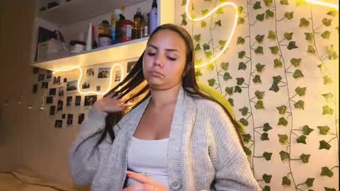 Snapshot of maisielattanzio chatting on 20, 2, 2026 Luna online show from 20, 2, 2026