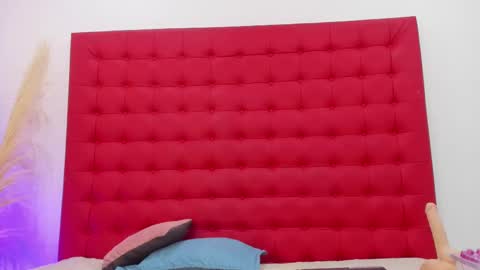 maite_smith69 online show from 25, 2, 2025