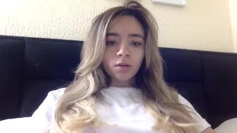 Snapshot of majo_gomezz chatting on 3, 5, 2026 majo_gomezz online show from 3, 5, 2026