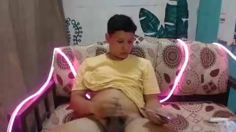 makehugecock online show from 20, 11, 2025