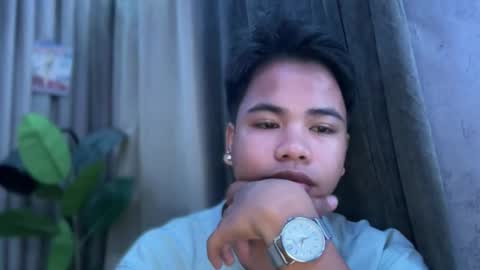 Snapshot of makeyoumineee chatting on 13, 4, 2026 makeyoumineee online show from 13, 4, 2026