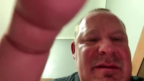 Snapshot of makeyousquirt1969 chatting on 27, 11, 2025 makeyousquirt1969 online show from 27, 11, 2025