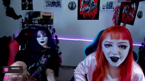 Snapshot of makii_33 chatting on 3, 10, 2025 ...  ... online show from 3, 10, 2025