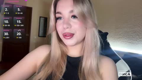 Snapshot of maksisisia chatting on 23, 11, 2025 maksisisia online show from 23, 11, 2025