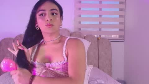 malaia thompson  online show from 20, 5, 2026