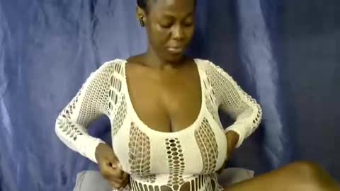 Snapshot of malaika_musa chatting on 25, 5, 2026 malaika_musa online show from 25, 5, 2026